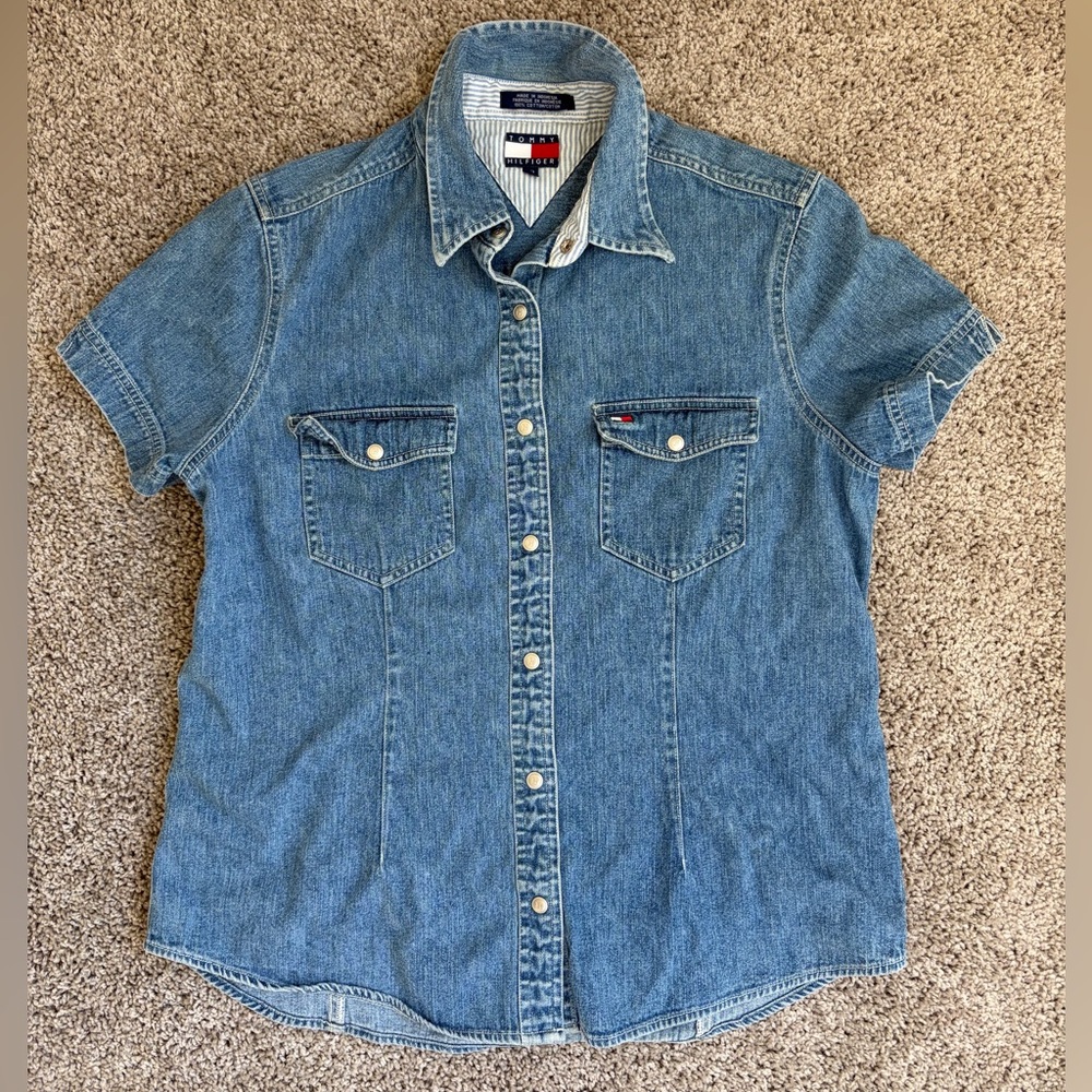 *S/M fit* Vintage Tommy Hilfiger Button-Up Top